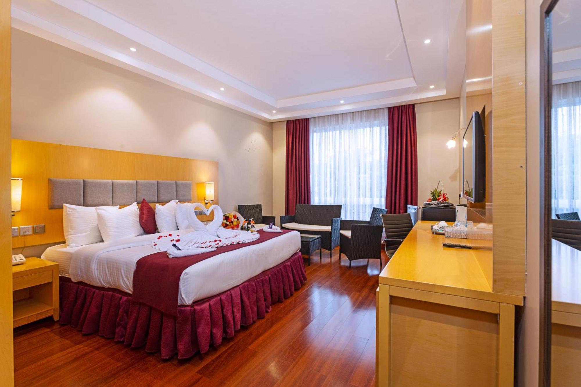 Three Steers Hotel Meru Bagian luar foto