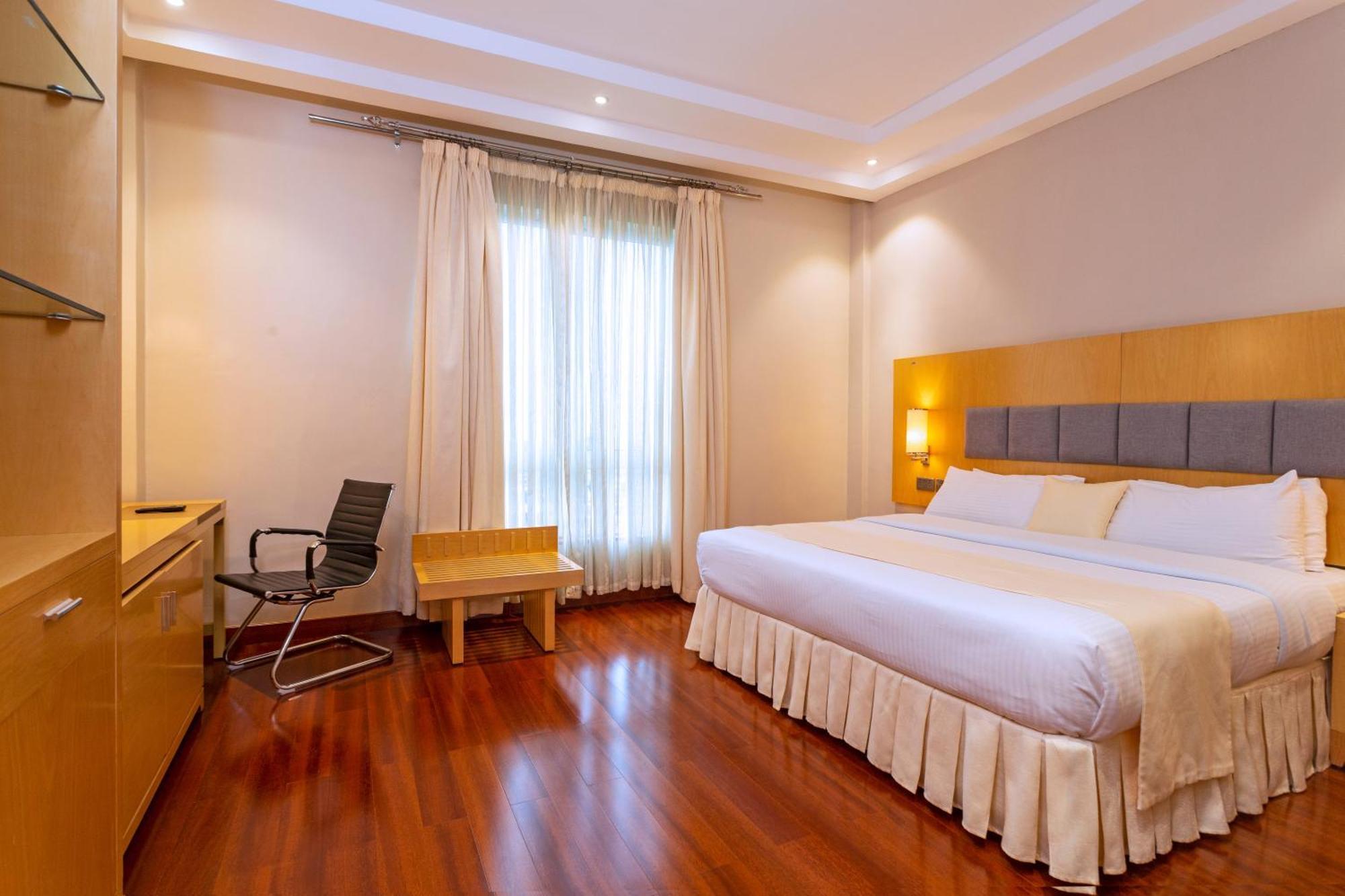 Three Steers Hotel Meru Bagian luar foto